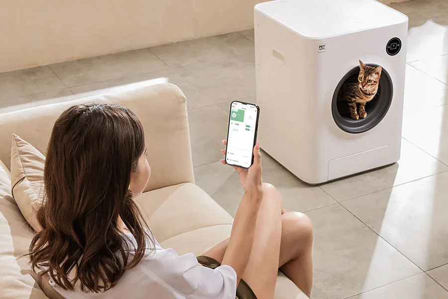 kitty litter box that cleans itself